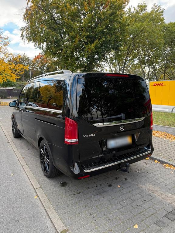 Mercedes-Benz V 250