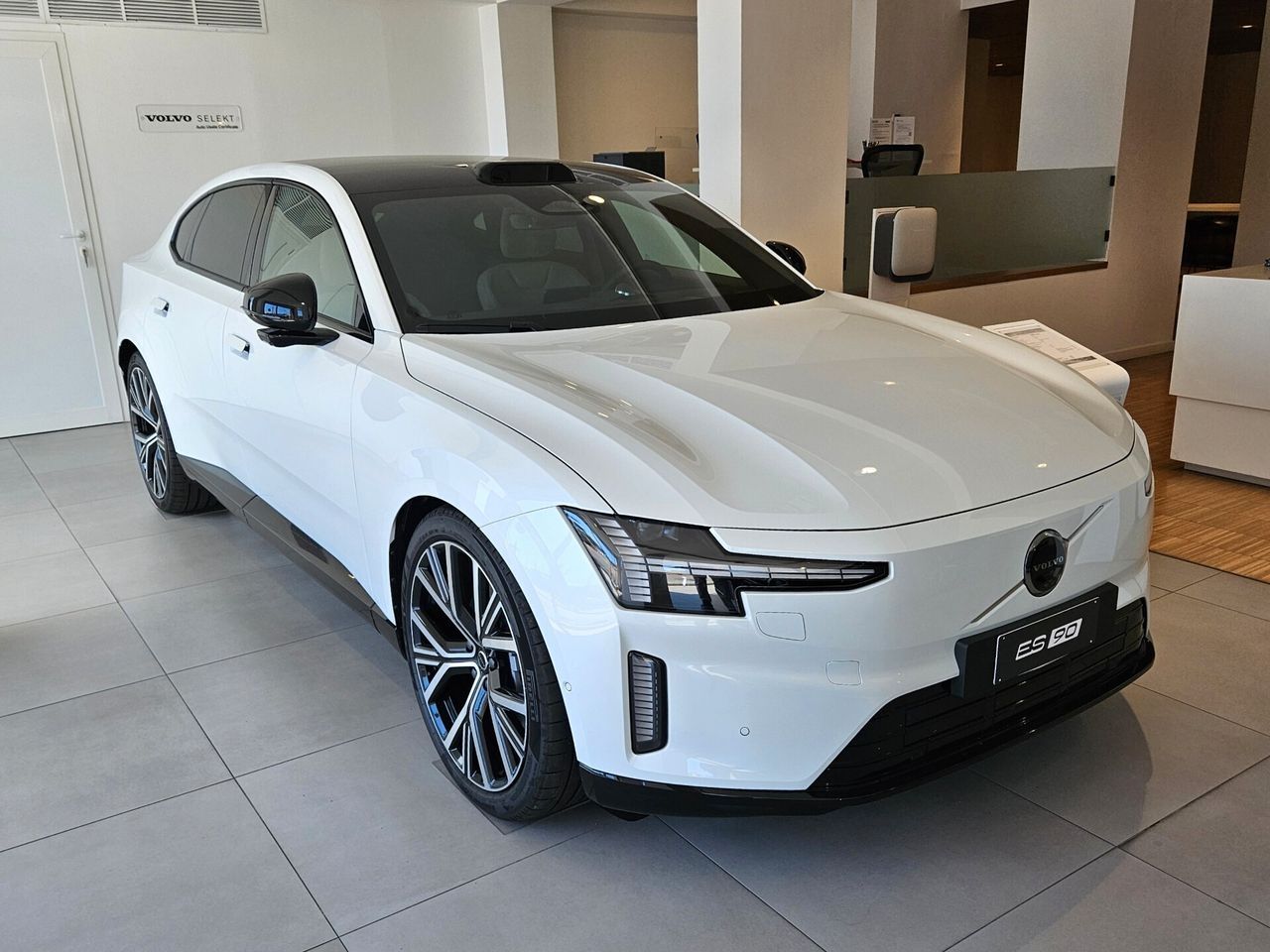 Volvo ES90 Single Motor Ext. Range Ultra *SUPER 