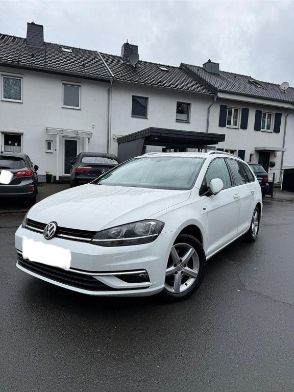 Image of Volkswagen Golf