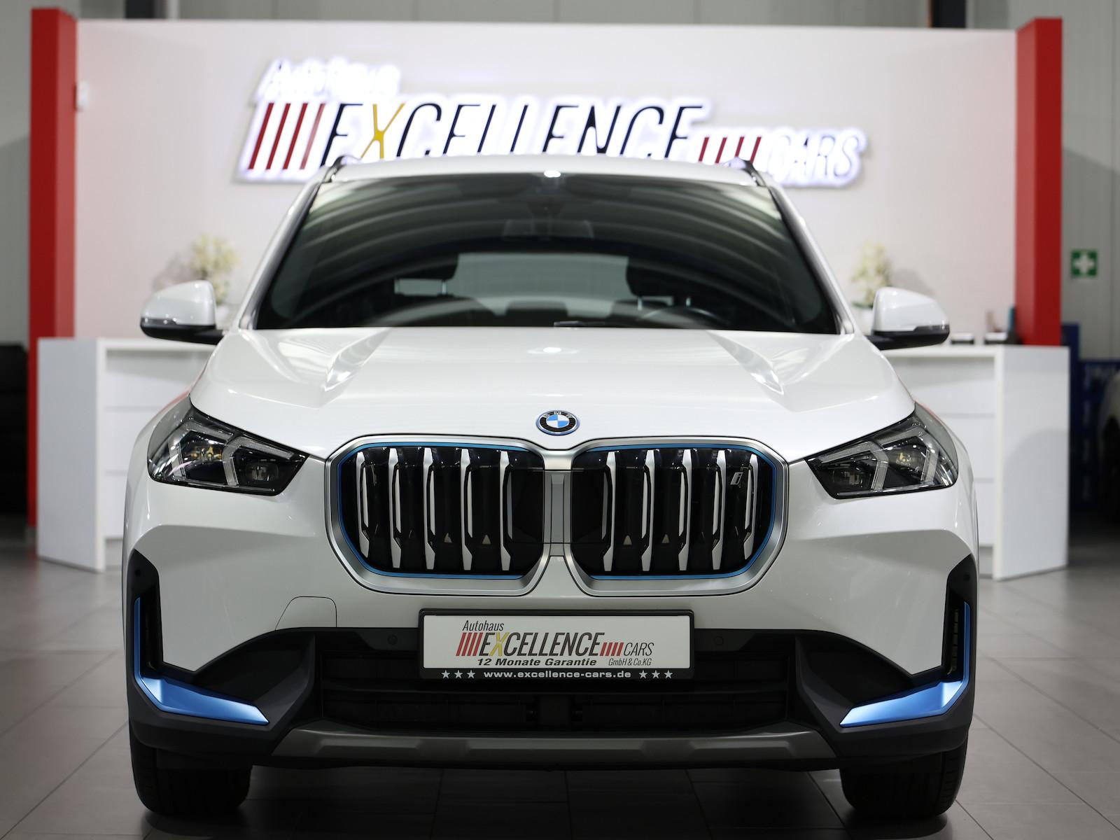 BMW iX1 30 xDrive 95,7% PREMIUM / HARMAN/KARDON, LED, миниатюра 7