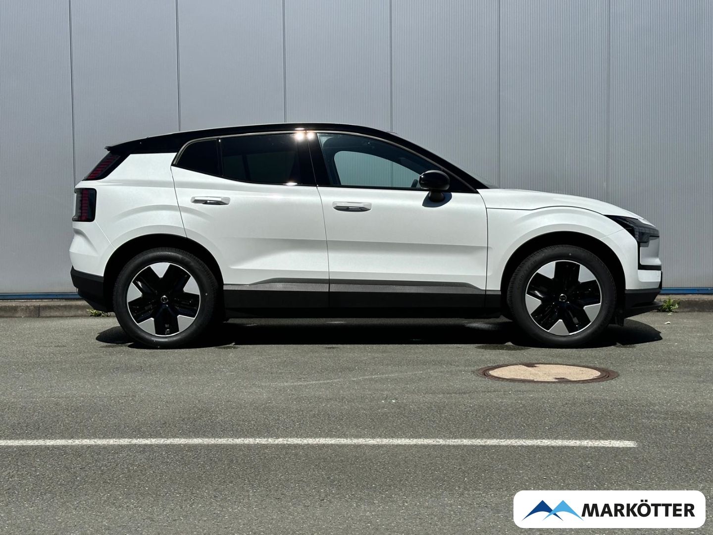 Volvo EX30 Plus 2WD Pure Electric ACC/BLIS/LenkradH imagem 2