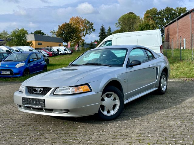 Ford Mustang 3,8  V6  AUTOMATIK + KLIMA + LEDER+  PDC