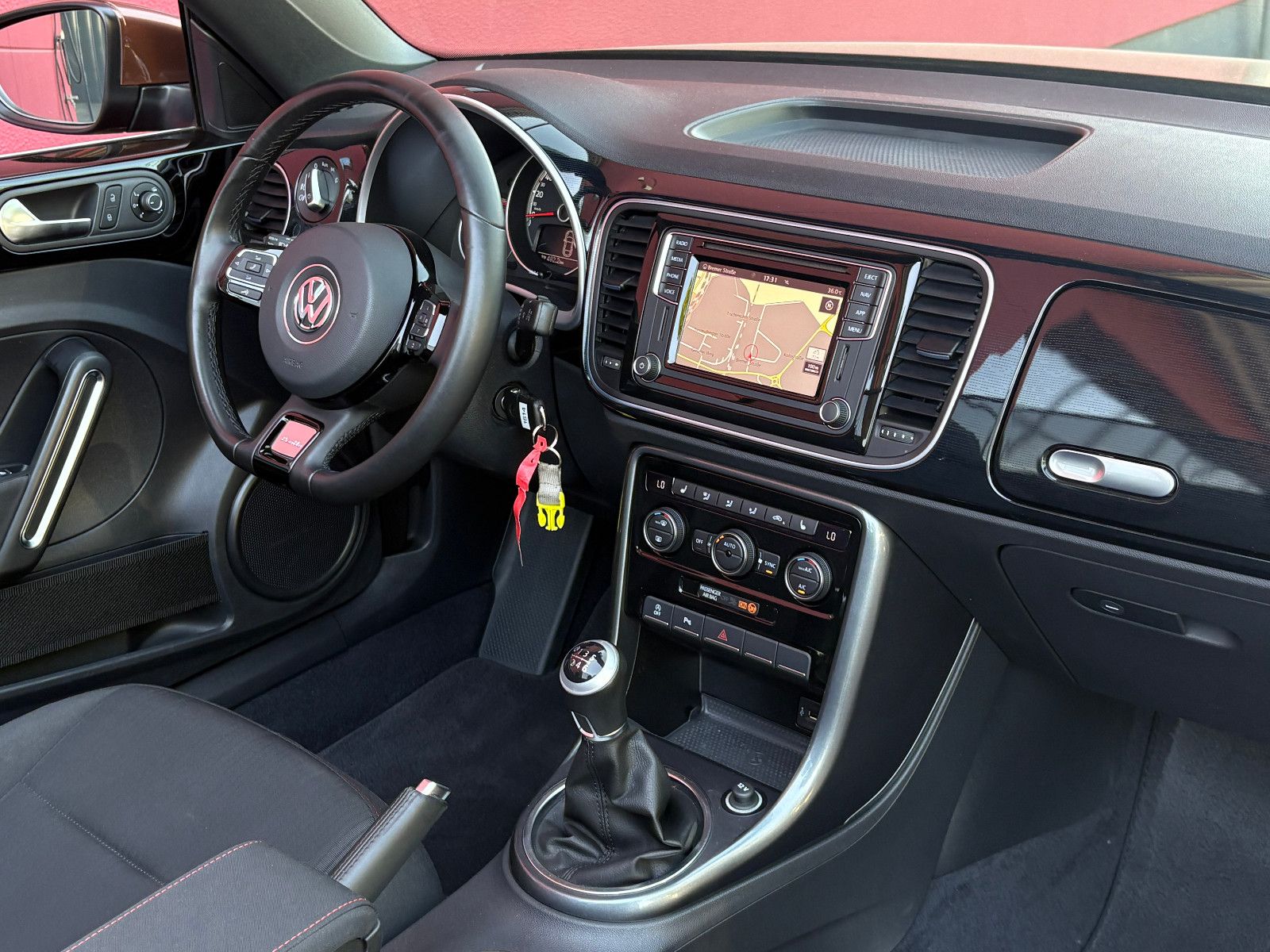 Volkswagen BEETLE CABRIO 1.2 TSI BMT SONDERMODELL SOUND TOP foto 18