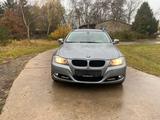 BMW 318d Touring Facelift - BMW 318 aus 2009: 318d