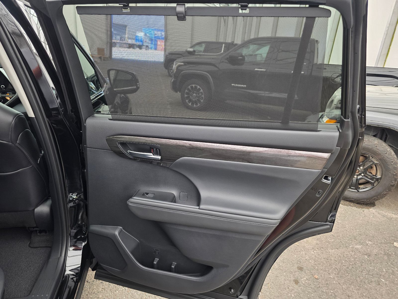 Fahrzeugabbildung Toyota Highlander Platinum T1: 59.000 EURO , Stock !!!