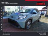 Toyota Aygo X Teamplayer*METALLIC* - : Grün, Metallic