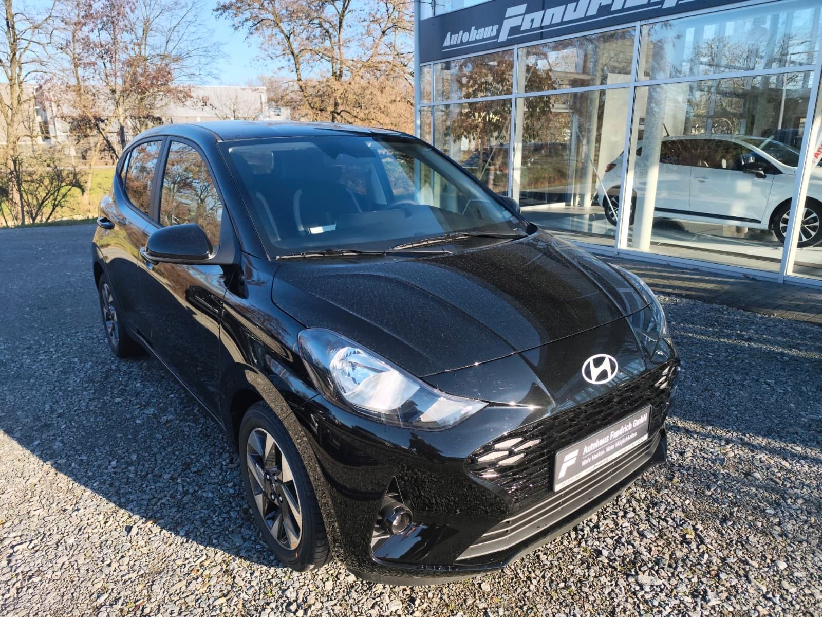 Hyundai i10 Premium 1,2 GDI Automatik/ Sitzhz/ Lenkradhz imagem 3