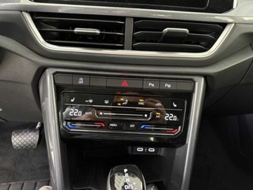 Fotografie des VW T-Roc 1,5l TSI DSG EU Style