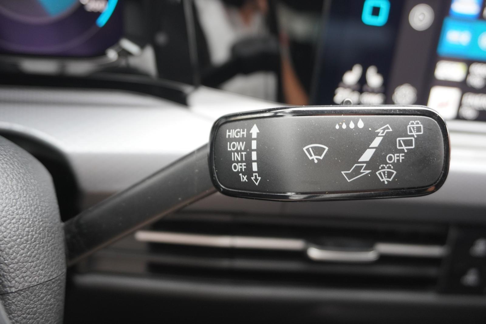 Volkswagen Golf 1.5 TSI Active LED+ HUD Standheizung Navi, миниатюра 28