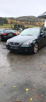 BMW 545i A touring 333 PS V8  Vollausstattung TÜVneu - BMW 545: Kombi, 545i