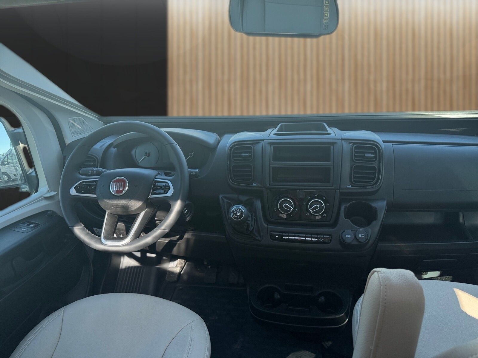 Fahrzeugabbildung Karmann Dexter DE 600 Concept Paket