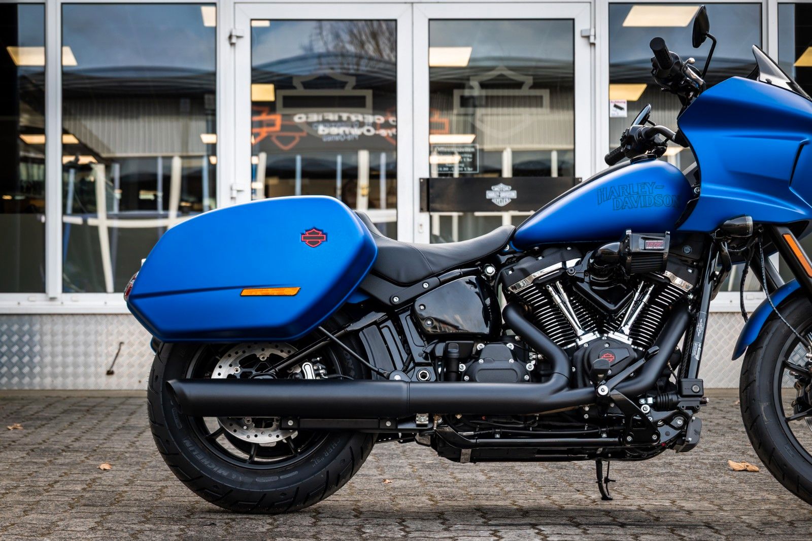 Fahrzeugabbildung Harley-Davidson FXLRST LOW RIDER ST 117 MY26