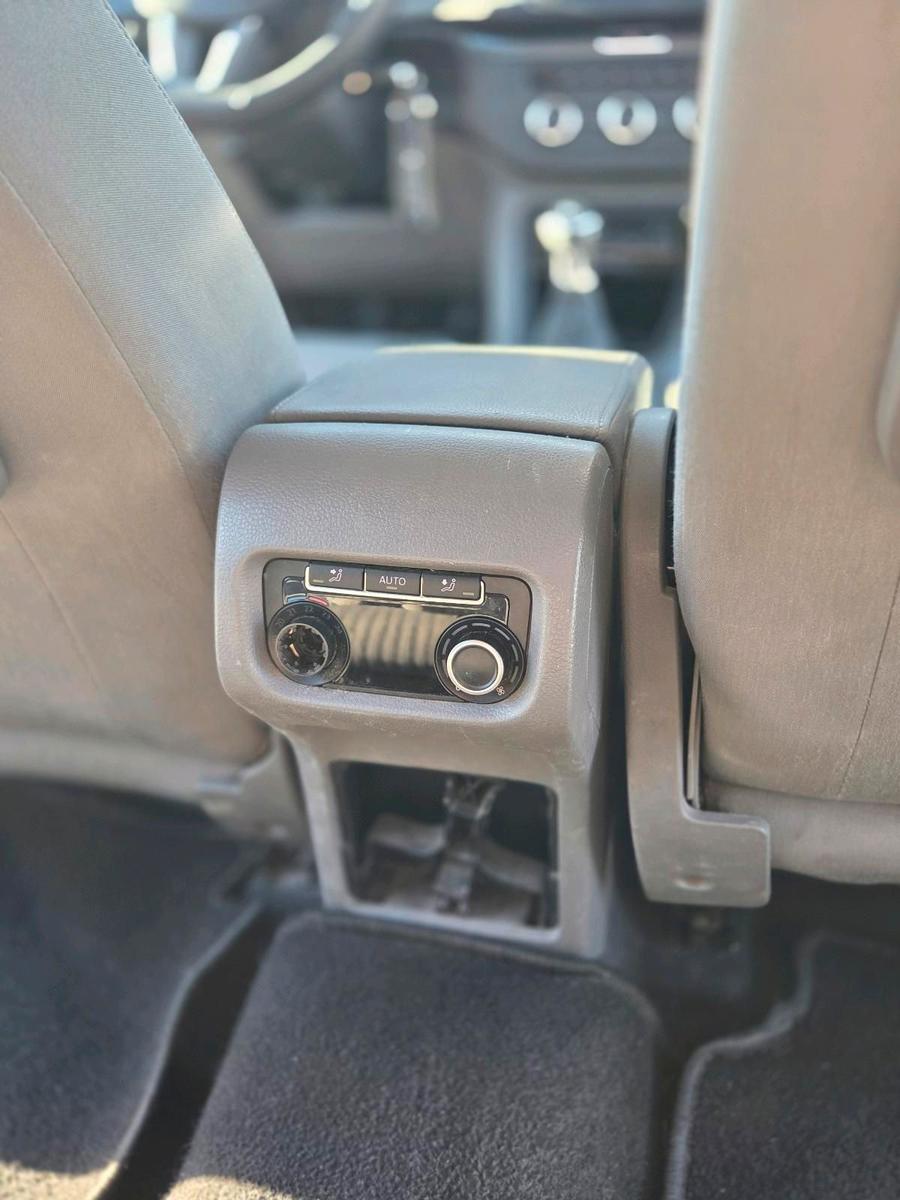 Seat Alhambra 2012 — photo 7