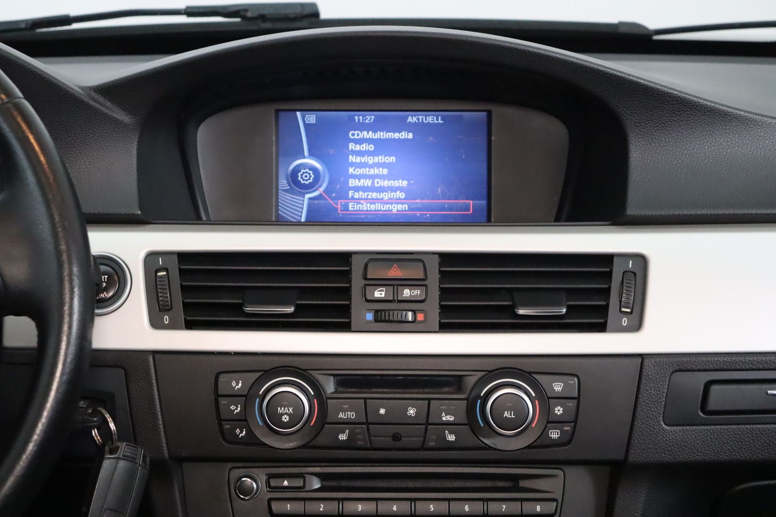 Fahrzeugabbildung BMW 320 d Touring