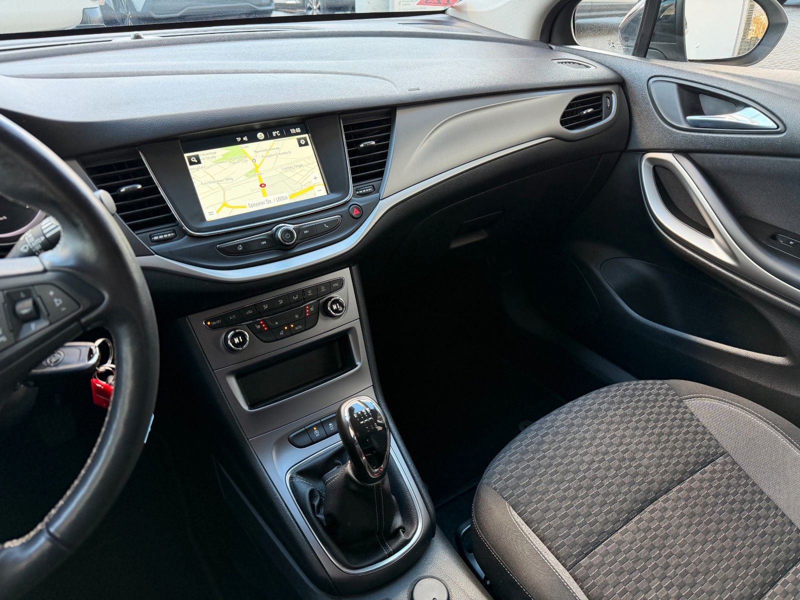 Fahrzeugabbildung Opel Astra K ST Business Edition 110PS Navi/Kamera!