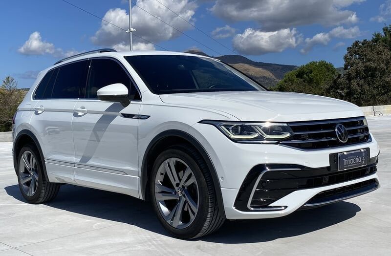 Volkswagen Tiguan R-Line 2.0 TDI 150CV DSG imagem 3