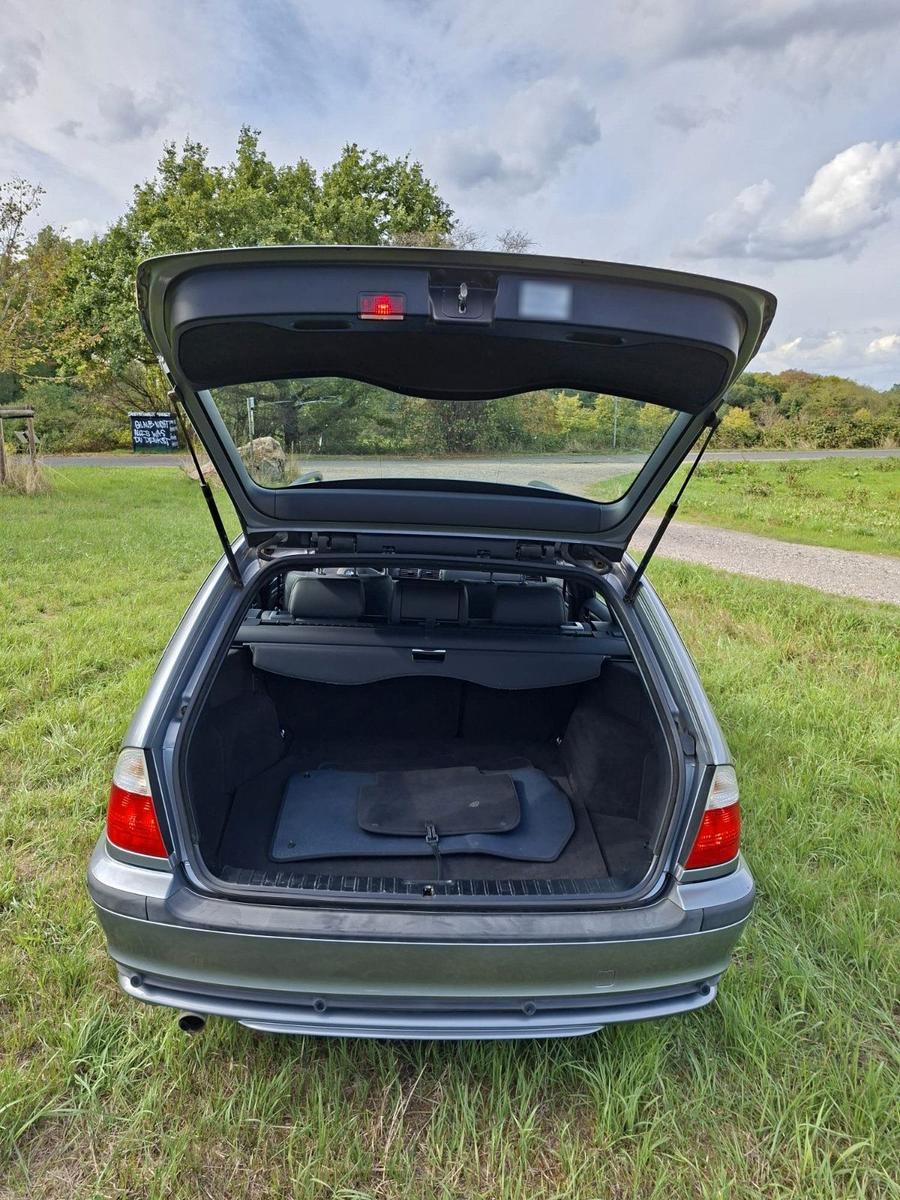 BMW 318 2005 — photo 5