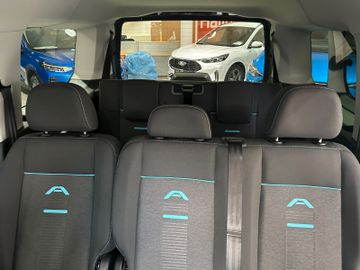 Ford Grand Tourneo Connect PHEV Active