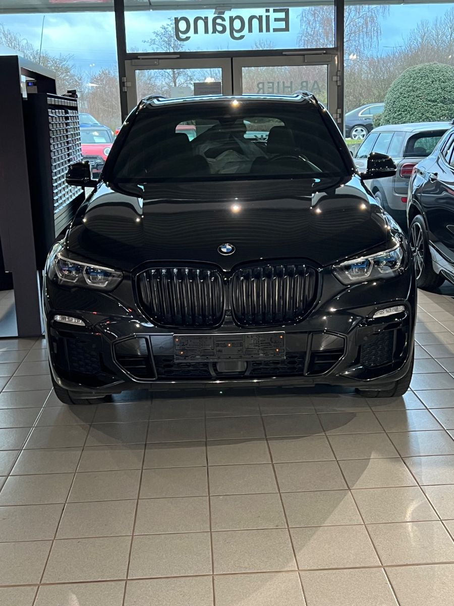 BMW X5 xDrive40d M Packet,HUD, Laser, ACC, BlackLine
