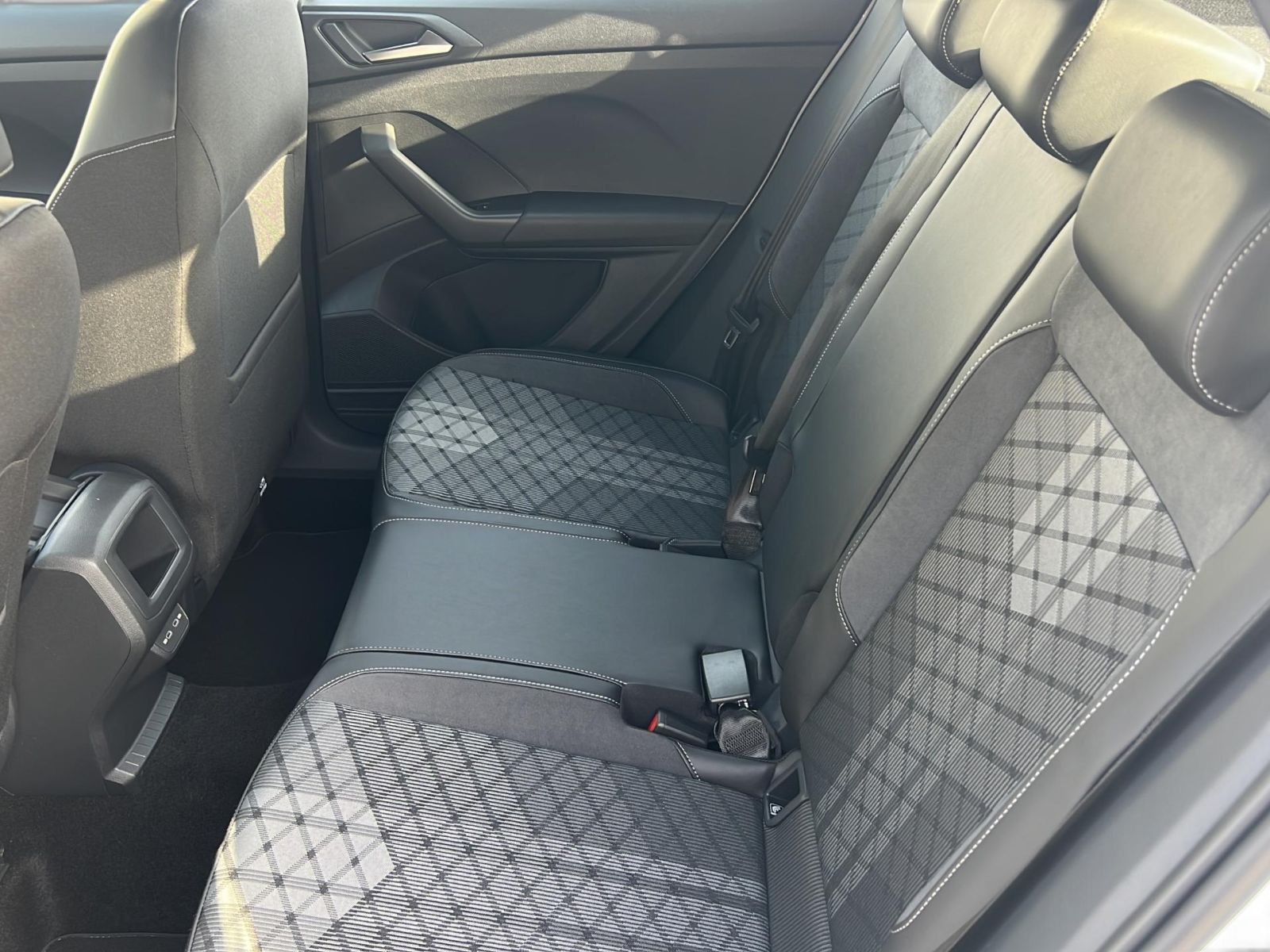 Volkswagen T-Cross - Bild 17