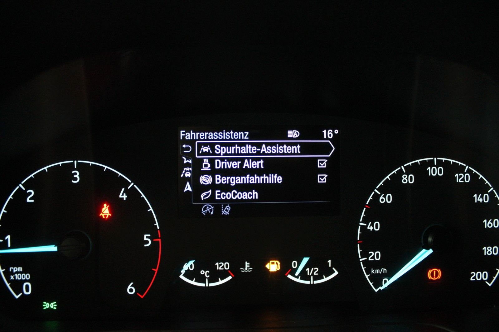 Fahrzeugabbildung Ford Transit Custom TREND 9-Sitzer Klima AHK NAVI uvm