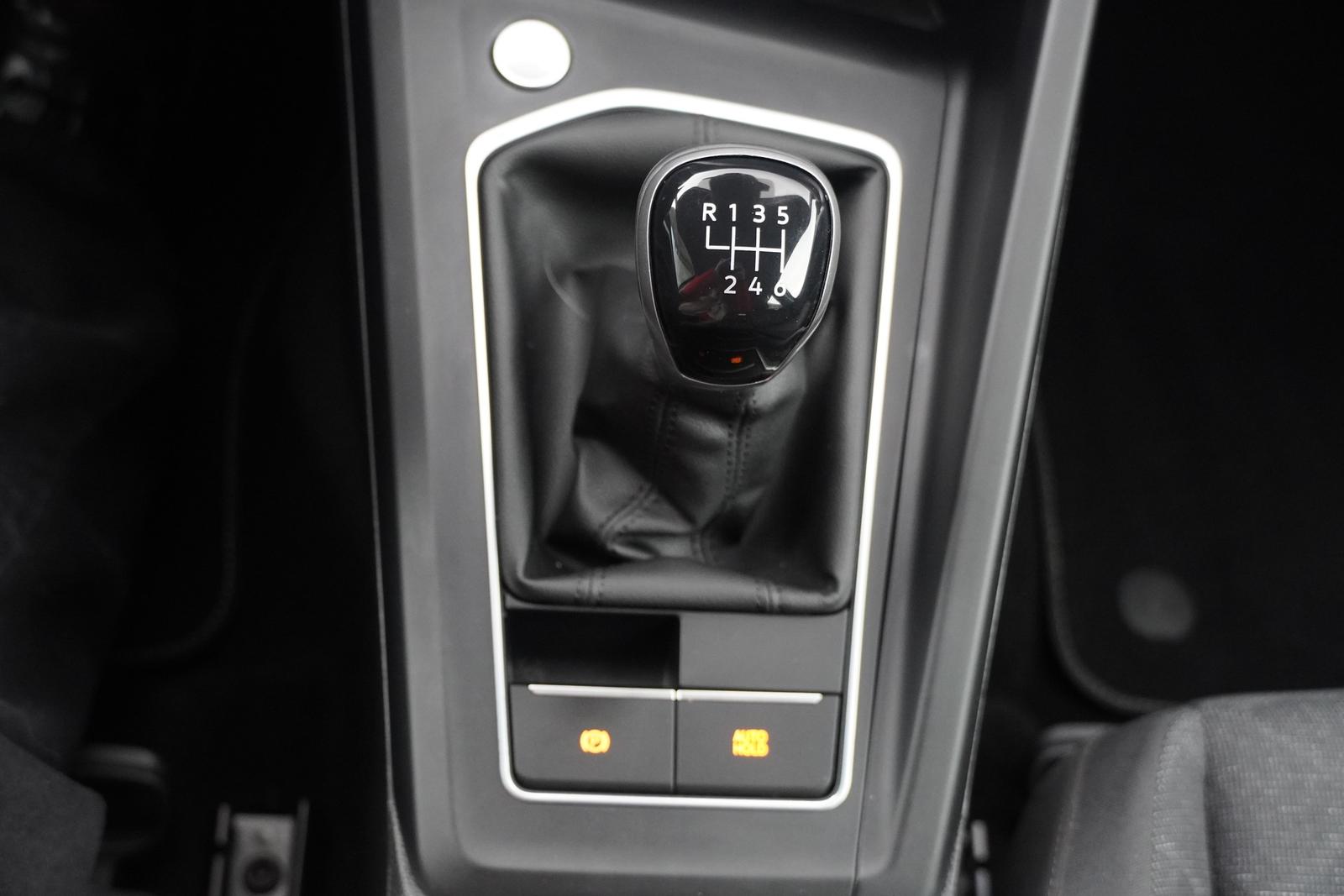 Volkswagen Golf VIII Variant 1.0 Life LED Klimaaut. DAB USB, миниатюра 21