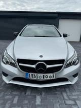 Mercedes-Benz E 250 Coupé - Mercedes-Benz E 220 mit Benzin-Antrieb