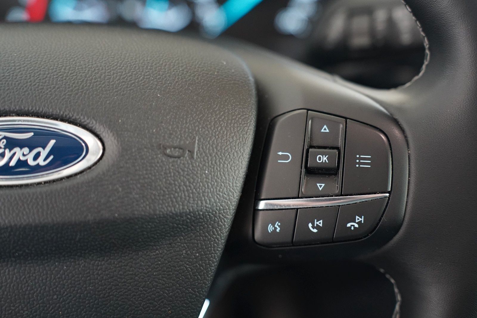 Fahrzeugabbildung Ford Puma Titanium Hybid*ASSISTENZ-SYS.*WINTER-P.
