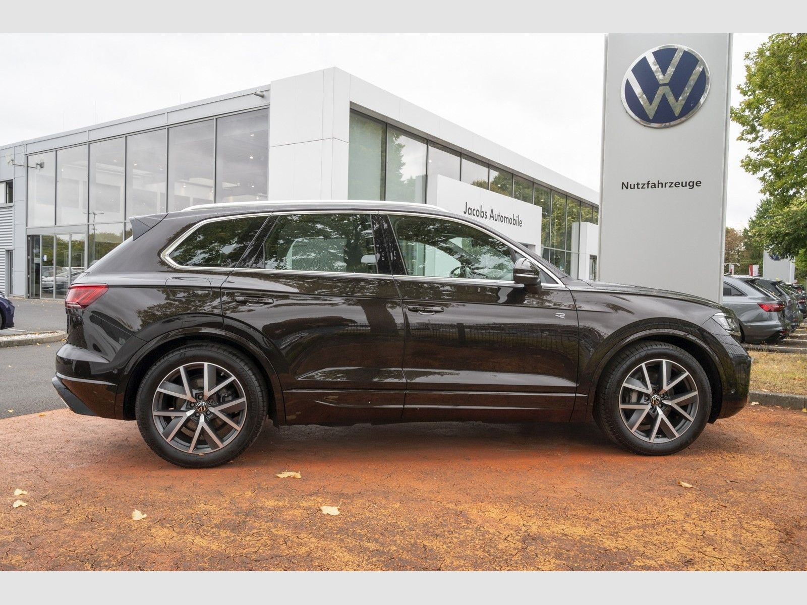 Volkswagen Touareg 3.0 V6 TDI 4Motion R-Line Pano Standheiz foto 3