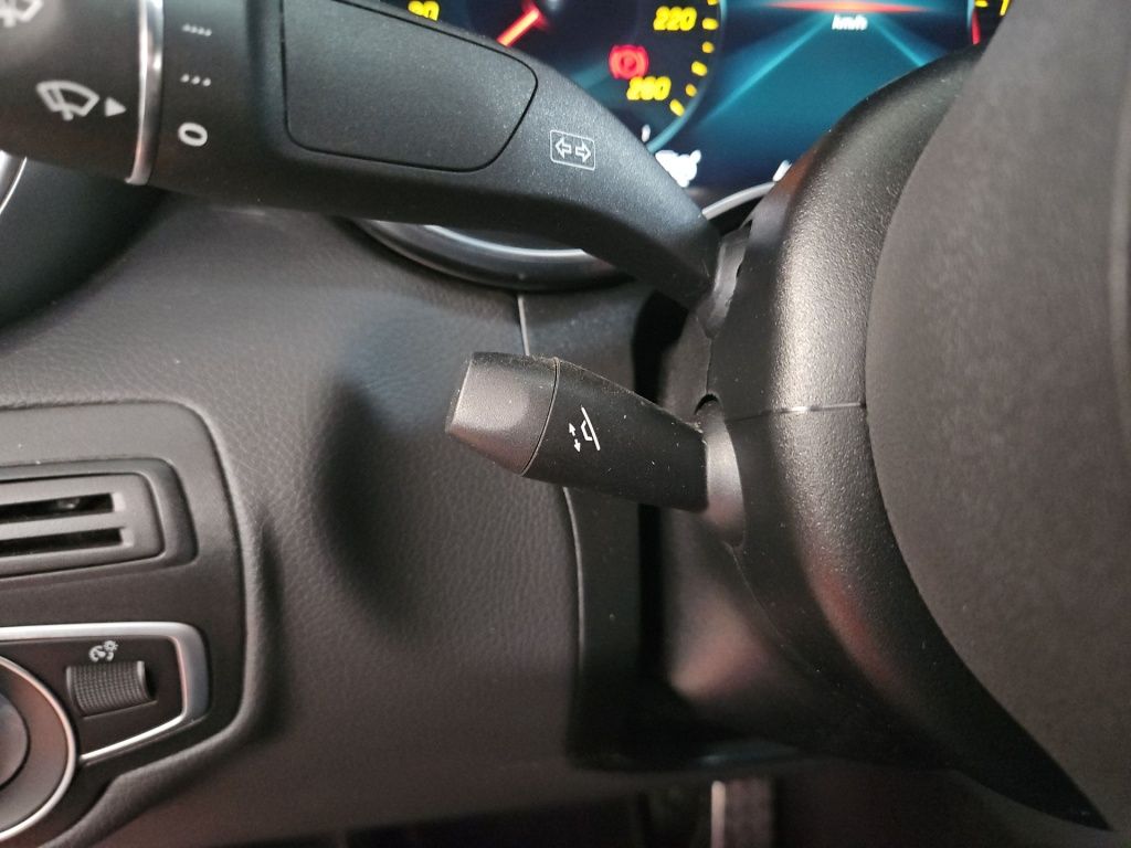 Fahrzeugabbildung Mercedes-Benz GLC 400 d 4M Coupé AMG Distronic+ Airmatic Sport