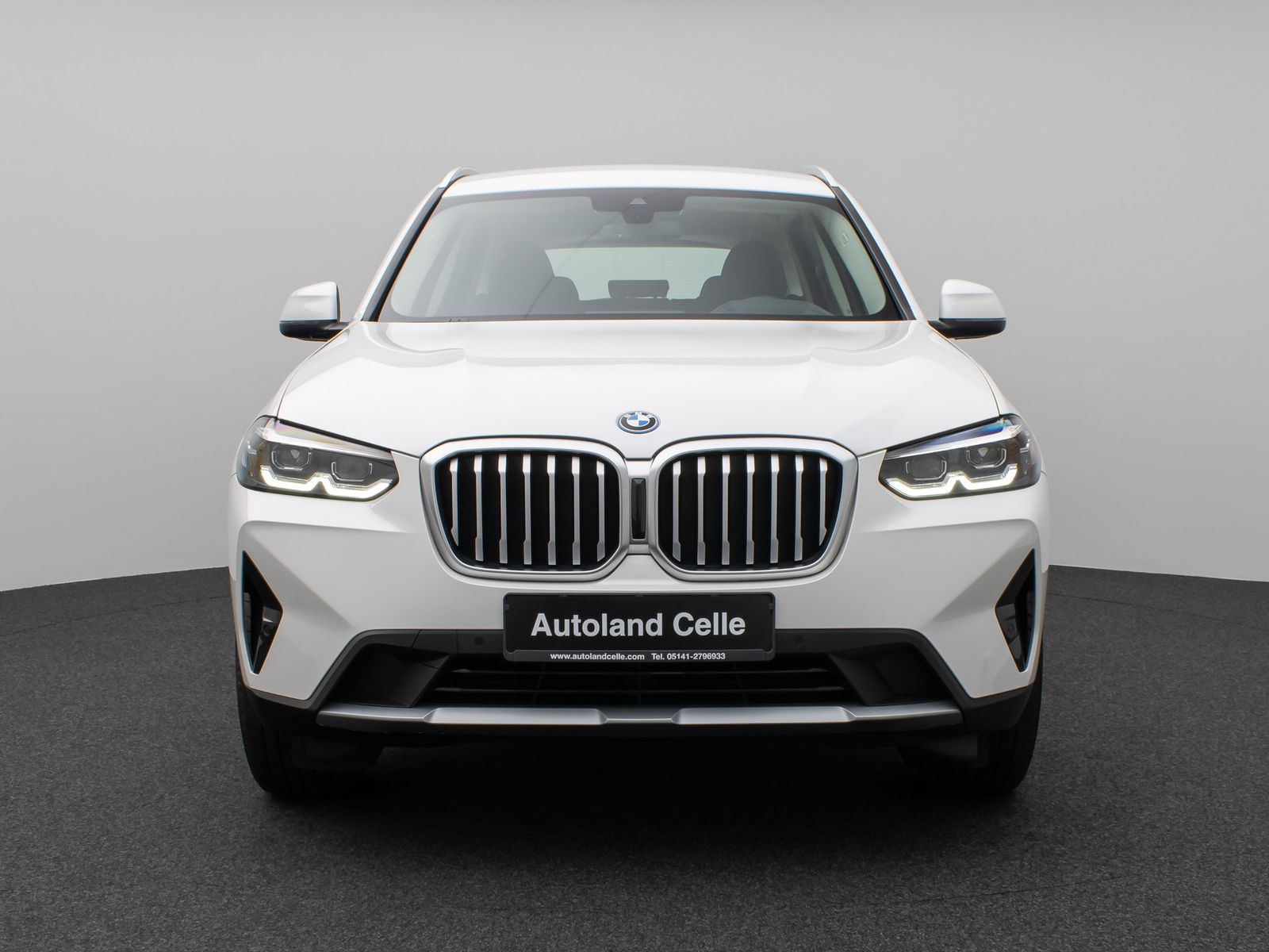 Fahrzeugabbildung BMW X3 xD30e Kamera HUD DAB Lenkrhzg Alarm AHK Sport