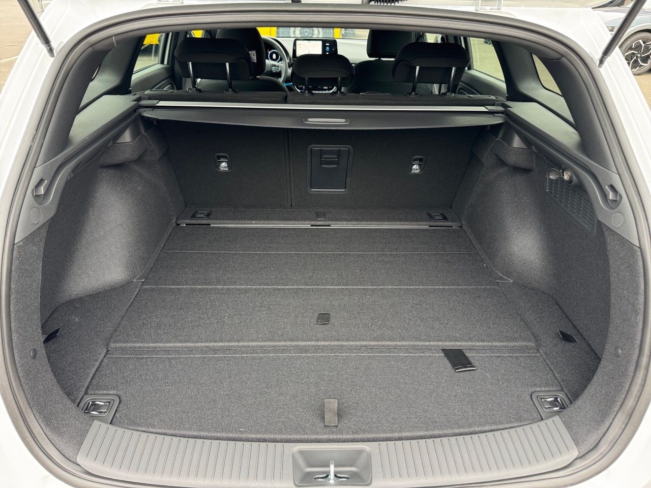 Fahrzeugabbildung Hyundai i30 TREND SHZ*LHZ*NAVI*CARPLAY*