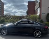 Mercedes-Benz E 300 AMG Line - Mercedes-Benz E 300: Coupe