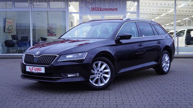 Skoda Superb Combi 2.0 TDI Style DSG 4x4 Xenon DCC ACC