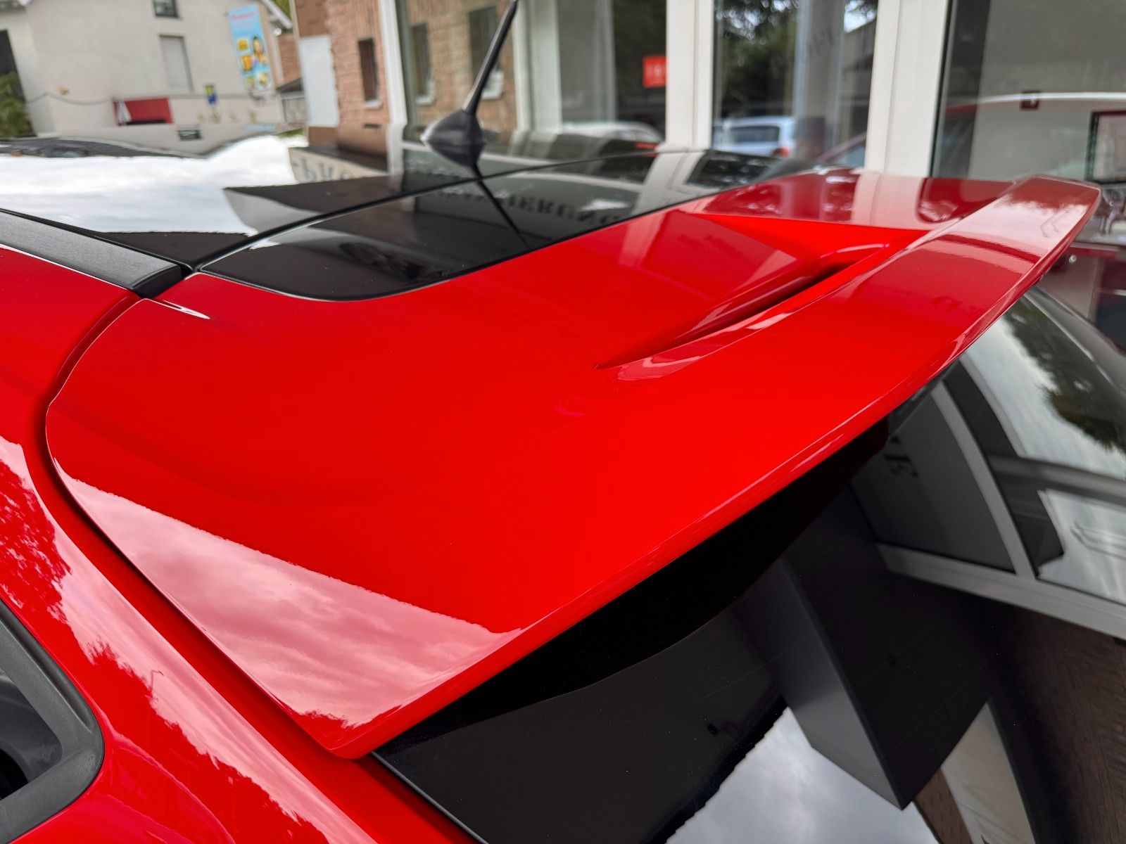 Fahrzeugabbildung Ford Focus Lim. Sport Navi/Bluetooth/Kamera/37 Tkm