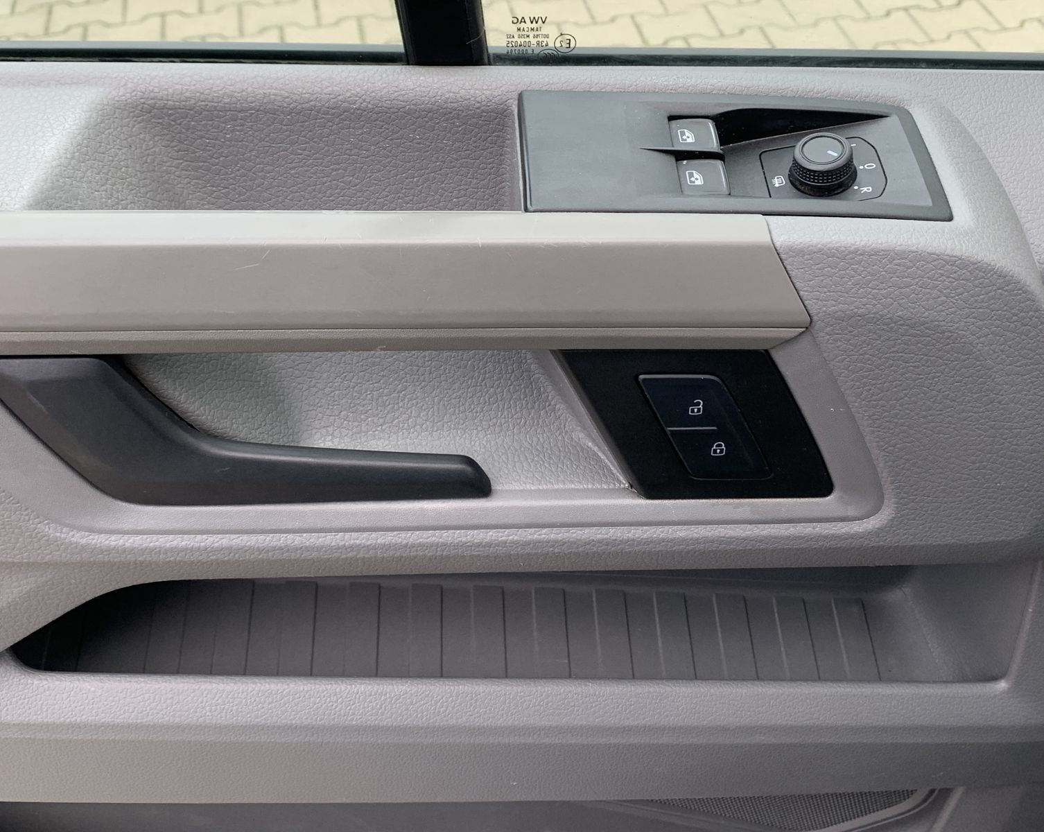 Fahrzeugabbildung Volkswagen Crafter Kasten 35 Mittellang FWD*Navi*Klima*