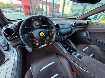 2020 Ferrari GTC4LUSSO 缩略图 16