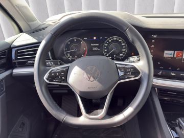 Volkswagen Touareg - 12