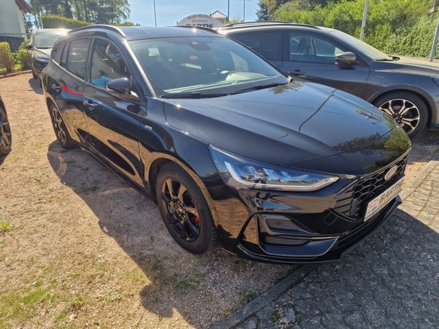 Ford Focus Turnier ST-Line X AHK-klappbar Navi Digita
