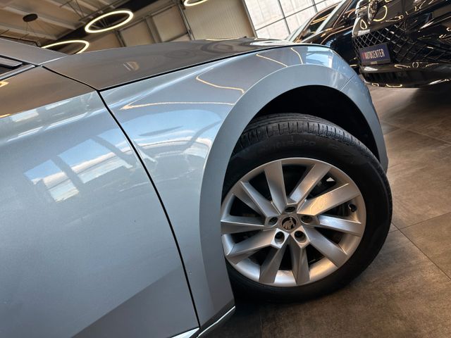 Skoda Superb Combi Style *Bi Xenon*Klima*ACC*