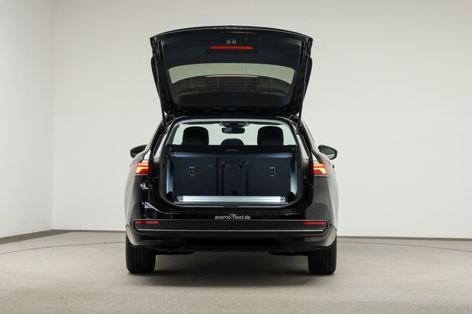 Volkswagen Passat Variant - Bild 15