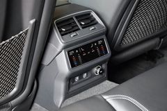 Fahrzeugabbildung Audi S6 Avant 3.0 TDI Quattro S-Sitze Pano Matrix 21"