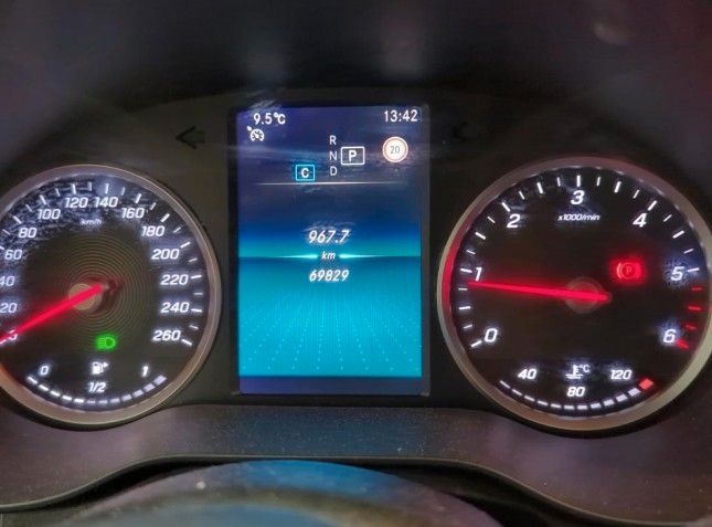 Fahrzeugabbildung Mercedes-Benz GLC 200 d 4M Coupe Night+R-Kamera+S-Dach+