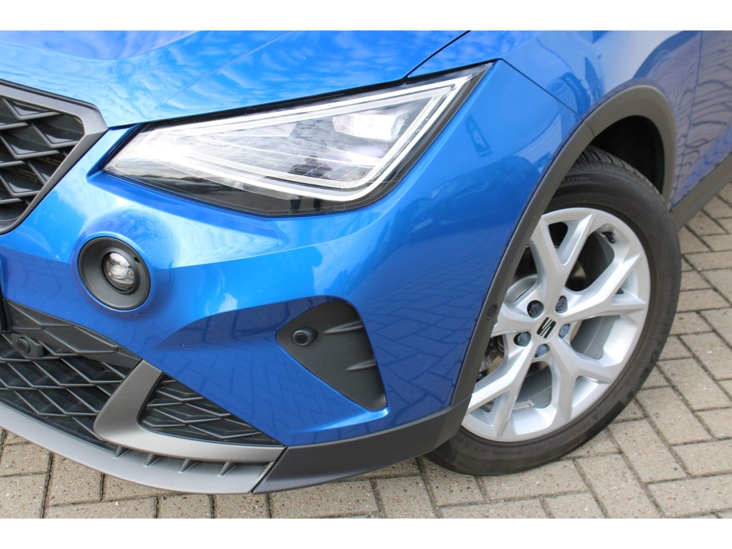 Fahrzeugabbildung SEAT Arona FR 1.0 TSI LED GRA RFK TWA Navi Full Link