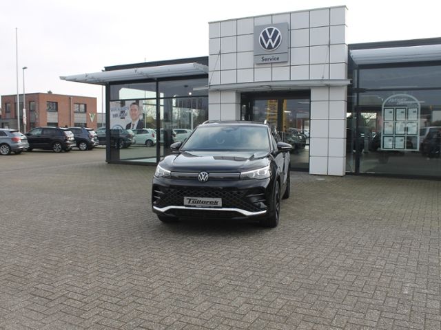 Volkswagen Tiguan 1.5 eTSI R-Line Matrix IQ, AHK, Navi, ACC