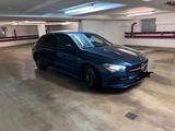 Mercedes-Benz CLA 200 Shooting Brake -Edition 2020 - AMG Line - blaue Mercedes-Benz CLA 200 Shooting Brake