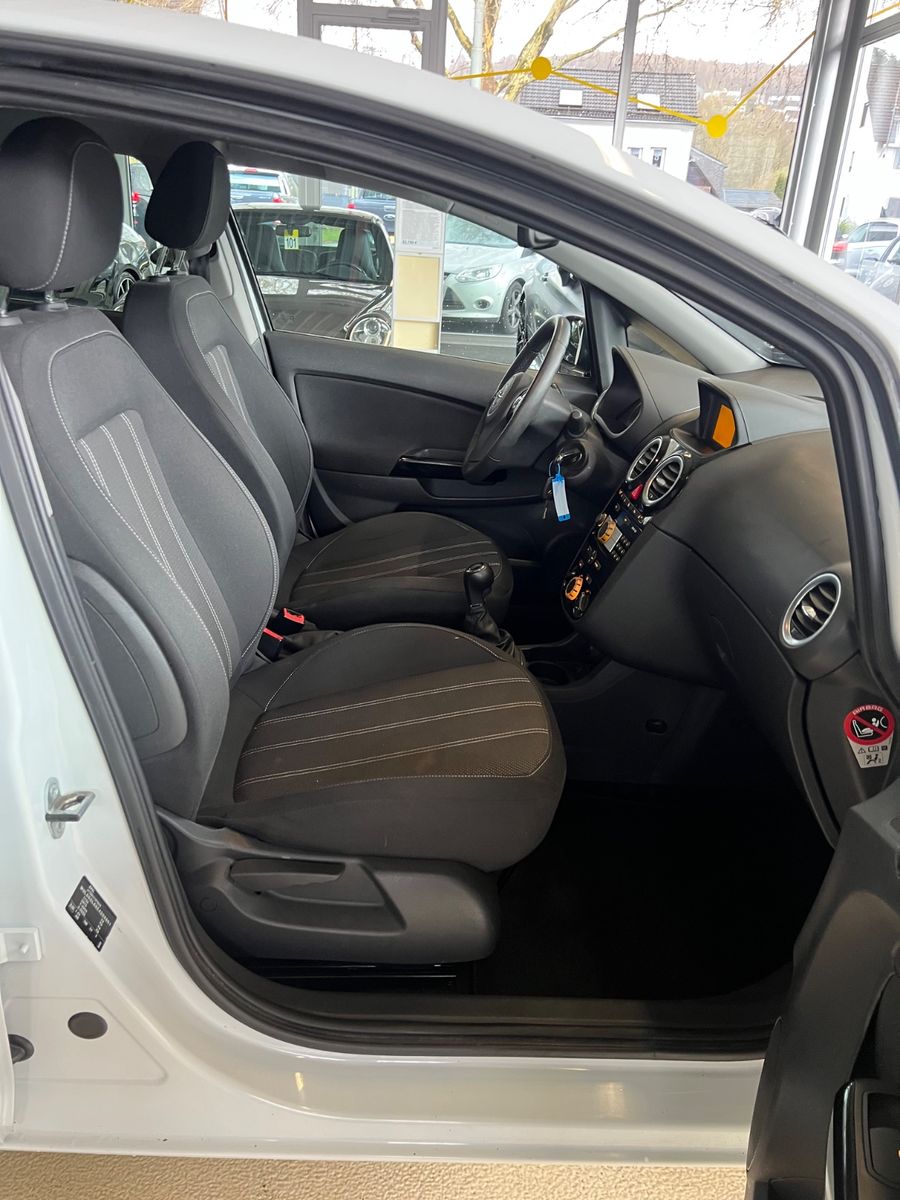 Fahrzeugabbildung Opel Corsa D Color Edition Sport