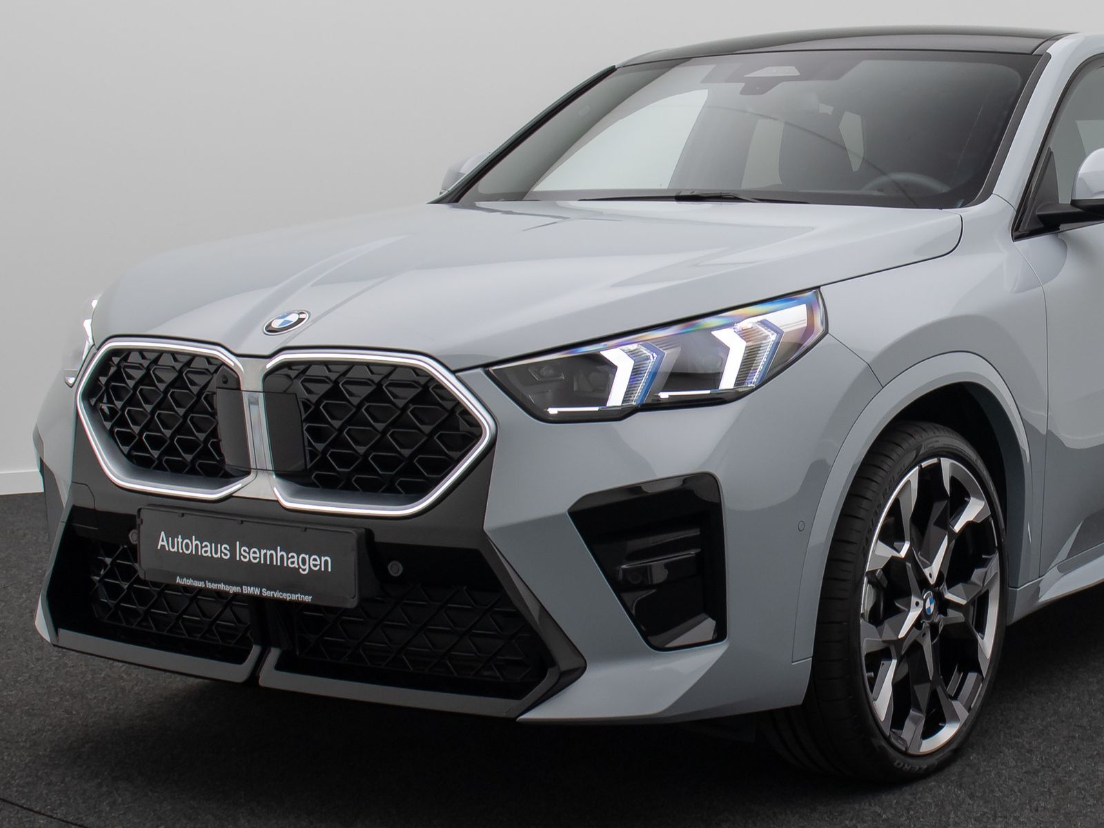 Fahrzeugabbildung BMW X2 sD20i M Sport 360°H/K HUD DAB Panorama 21Zoll