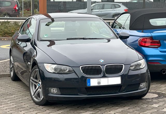 BMW 325i Cabrio - Scheckheft, LCI Rückleuchten, Blau