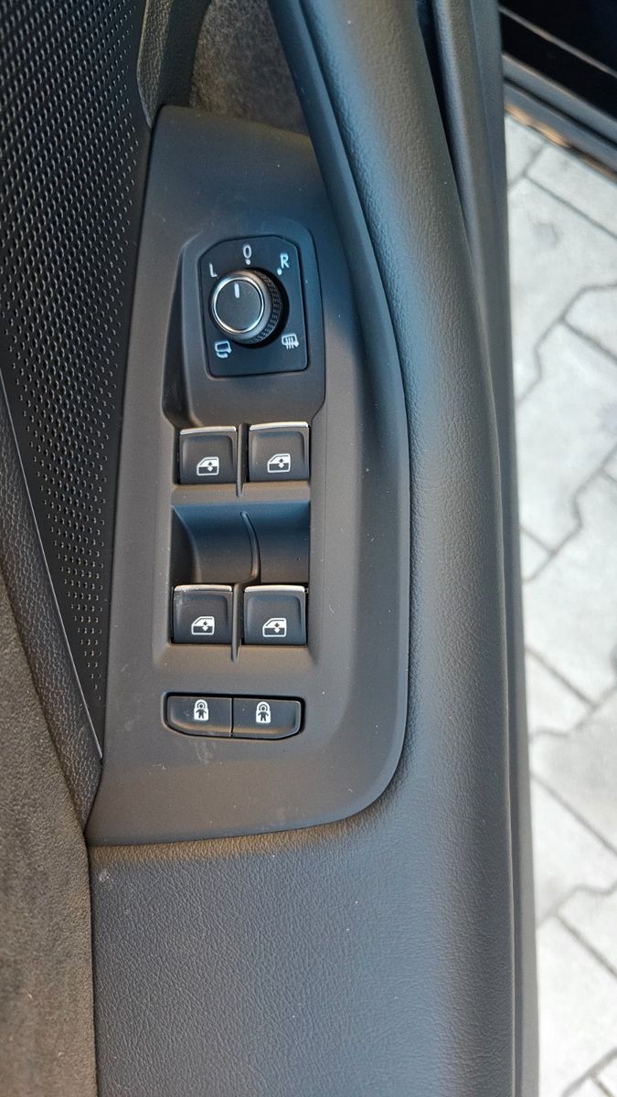 Volkswagen Passat Variant - Bild 14